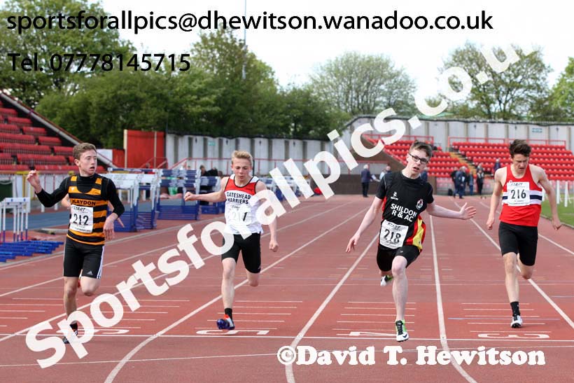Boys under-15s 100 metres, North Eastern Track and Field Champs, Gateshead Stadium. Photo: David T. Hewitson/Sports for All Pics